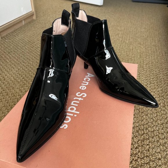 ACNE STUDIOS Kity Patent Ankle Boot - Picture 1 of 5